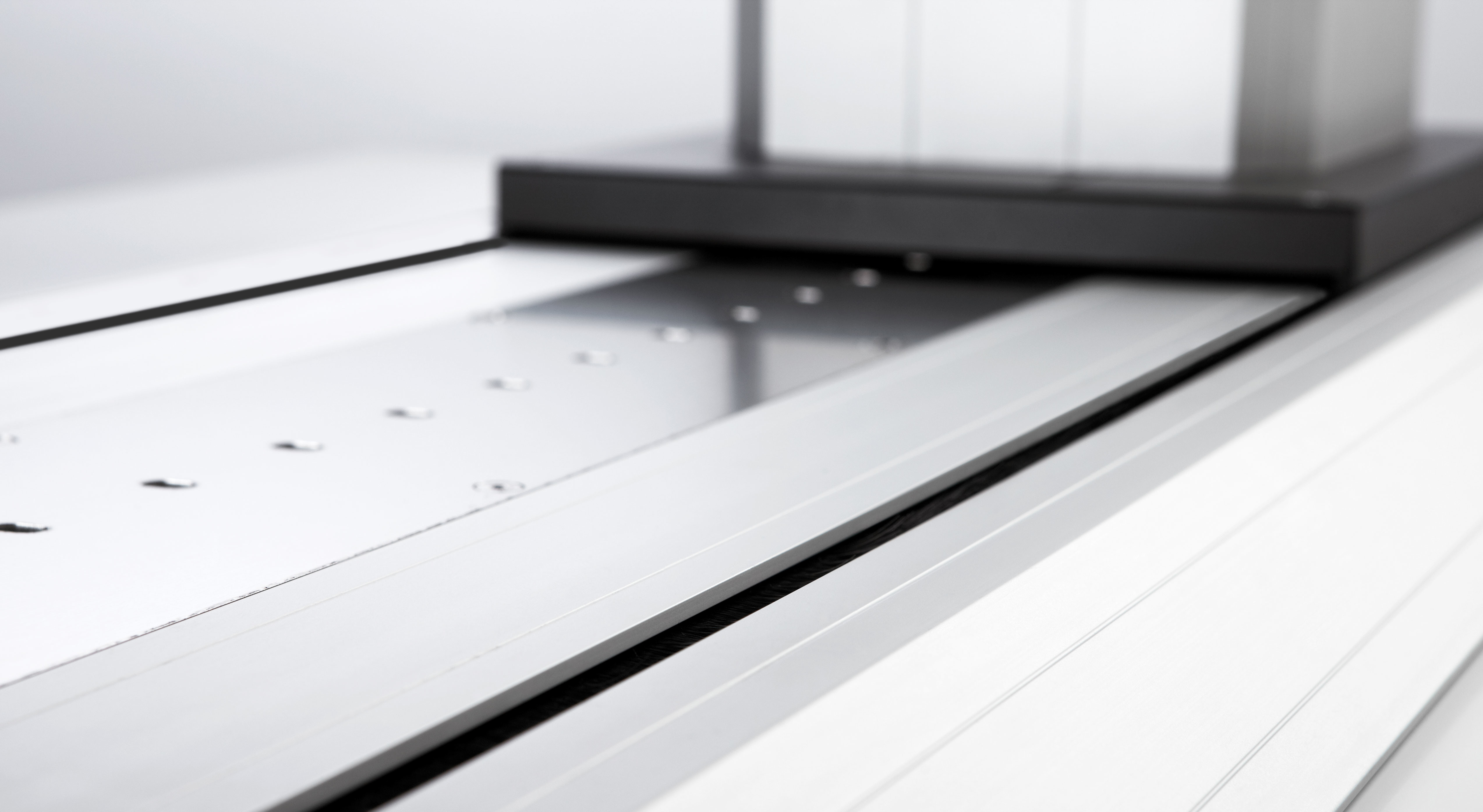 Mechanical Deck Rail
